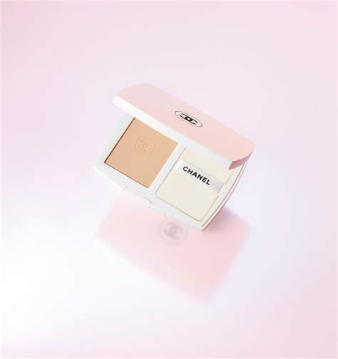 LE BLANC BRIGHTENING COMPACT 